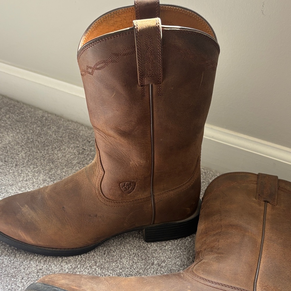 Ariat Distressed Brown Western Boots